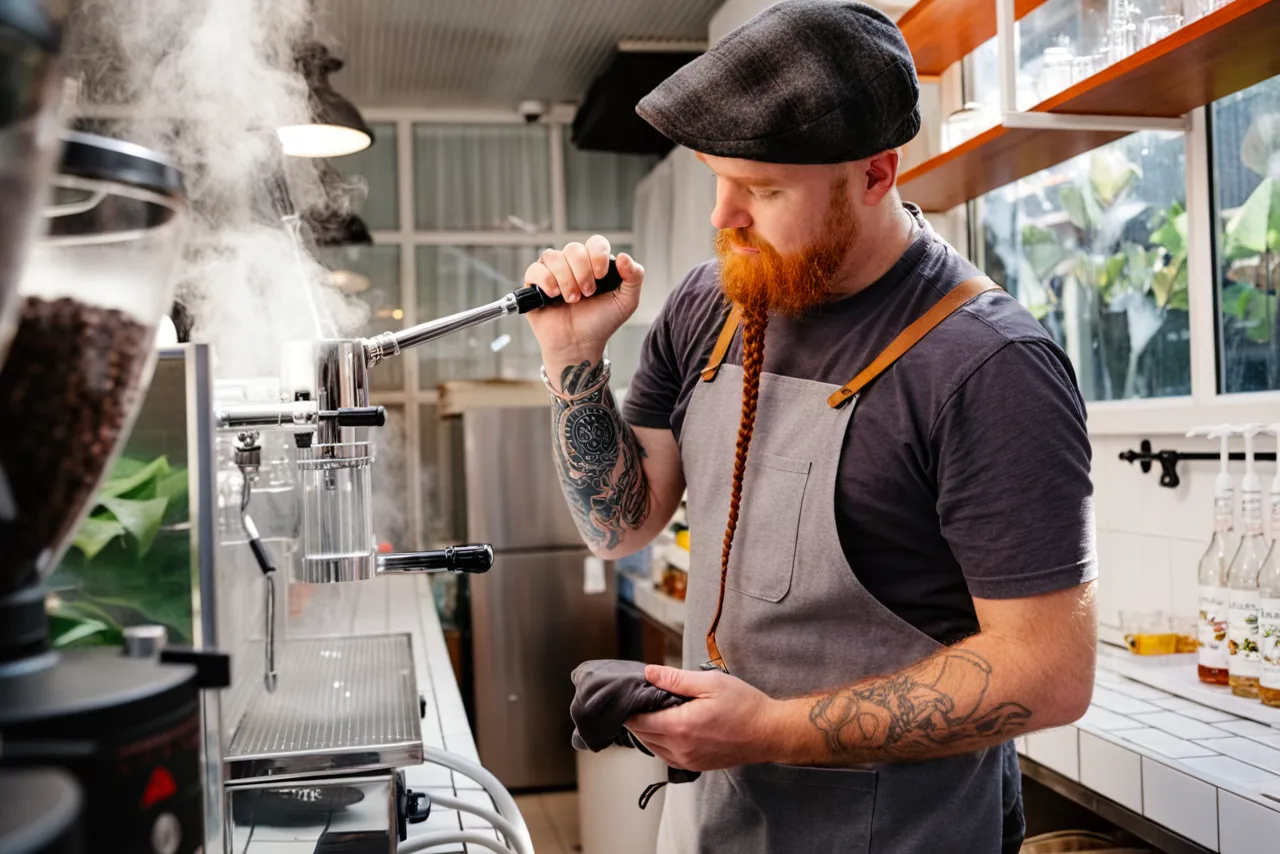 Barista at work – Zvětšený